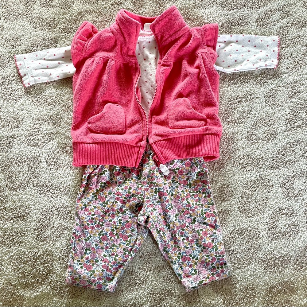 Carter’s matching set baby girl, 3 m, best, onesie and pants